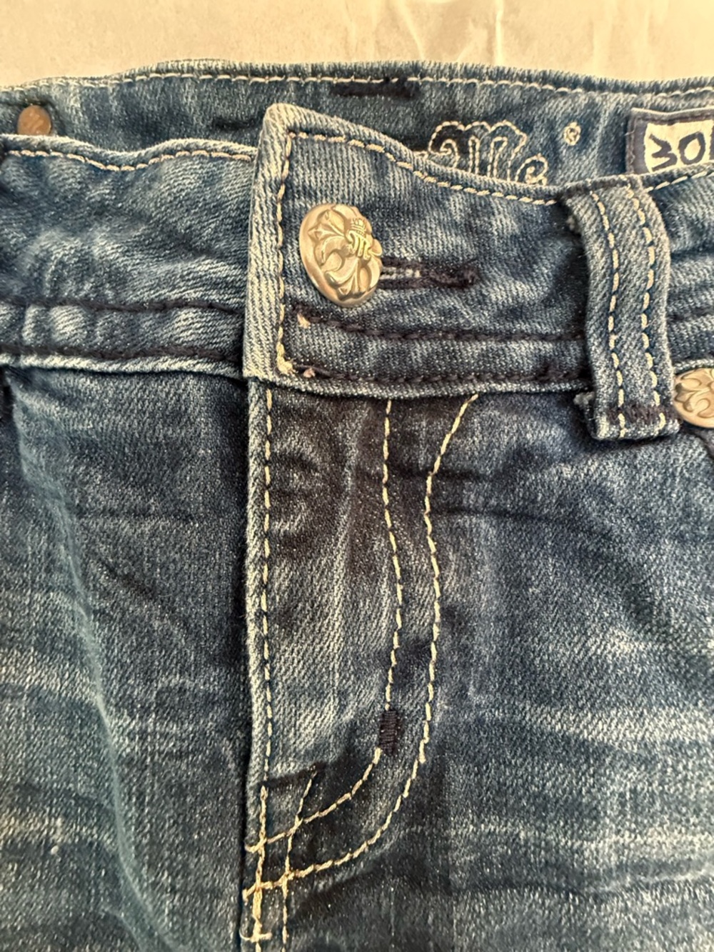 Miss Me Sequin Wing Denim Mini Skirt Size 30 Western Y2K EUC $98 MSRP - Picture 10 of 10